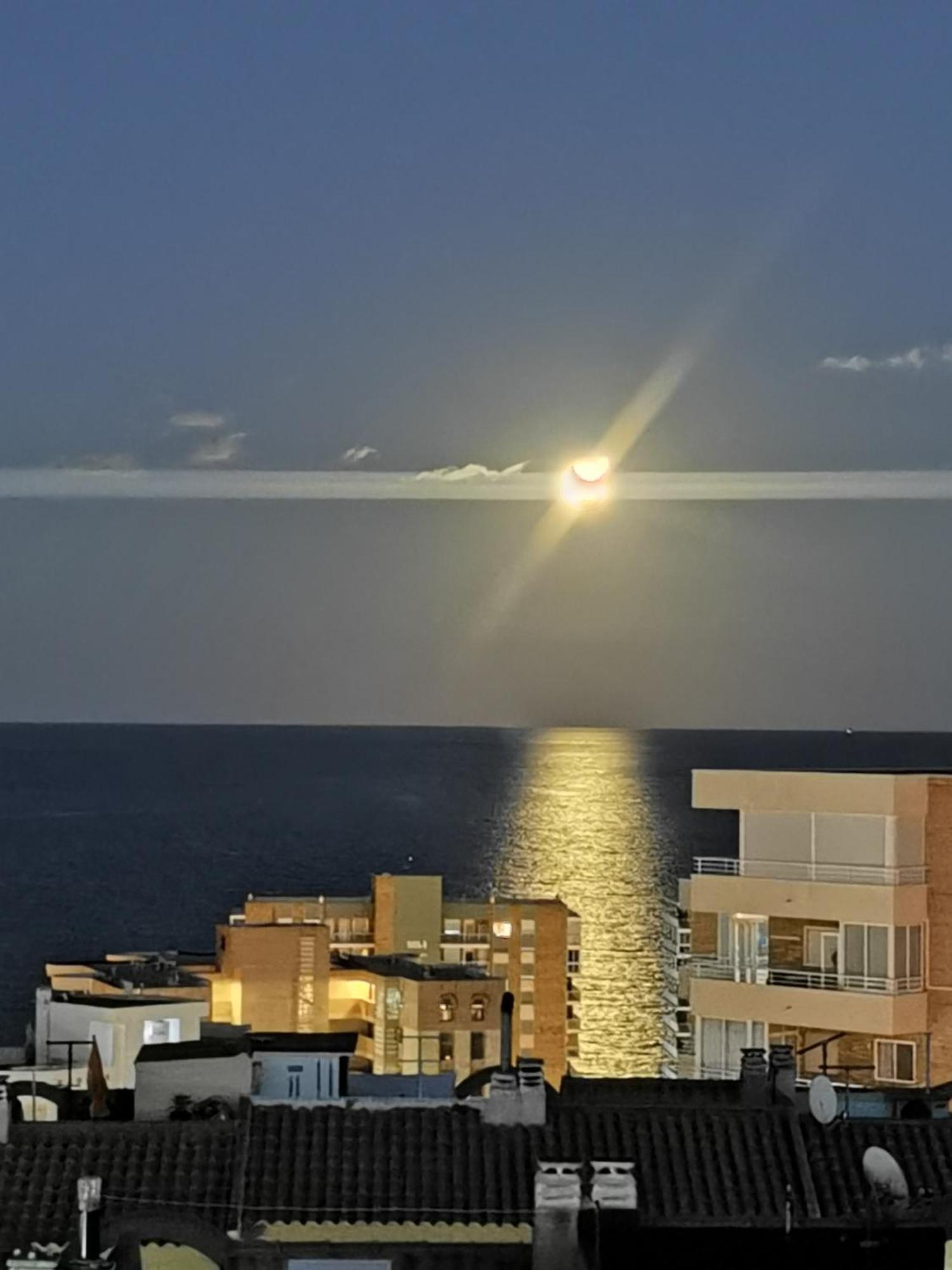 Apartmán Costamar Playa Arenales Del Sol Exteriér fotografie